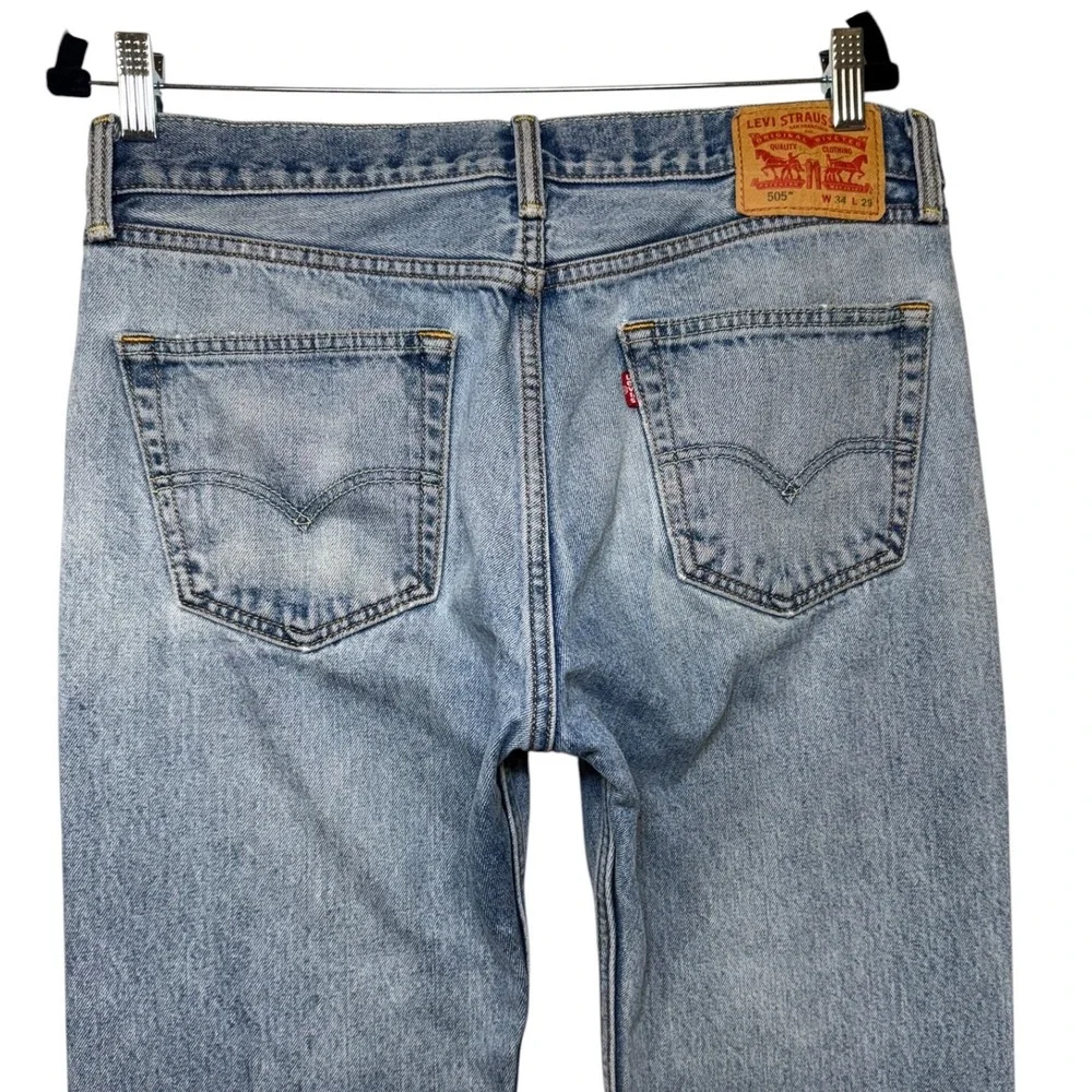 Levi Strauss 505 Regular Fit Jeans Mens 34x29 Light Wash Blue Straight Leg Denim
